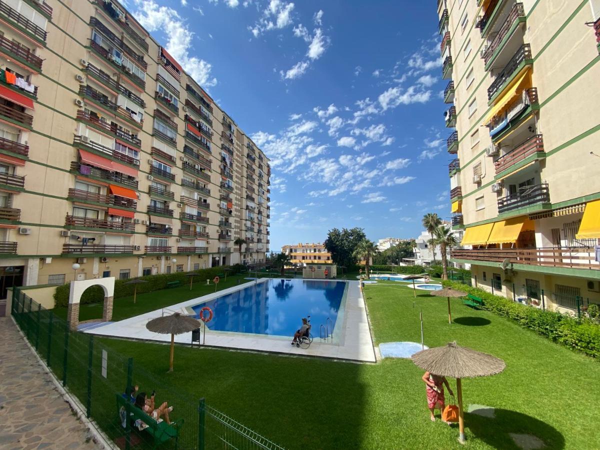 Apartamentos Naciones playa Benalmádena Exterior foto